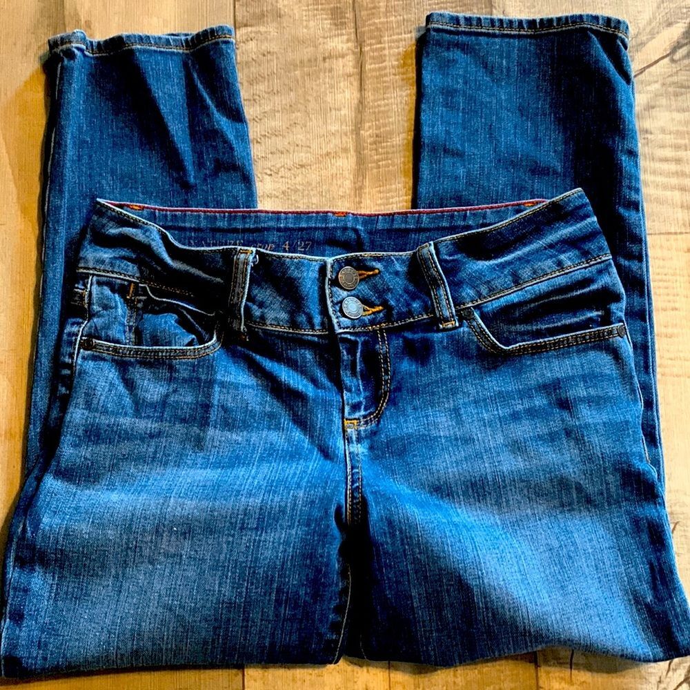 TALBOTS blue Signature Crop jeans- size 4/27‎